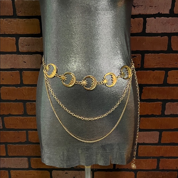 Accessories - Gold Moon and Star Chain Belt